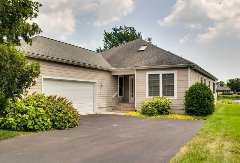 Sunny Lewes Home W/ Sunroom, Deck & Pond View