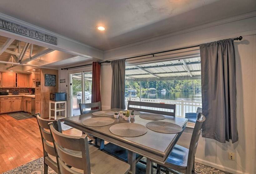 The Grey Goose : Waterfront Home With Beach