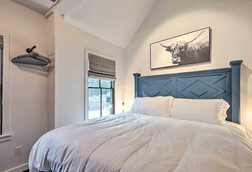 The Little Alsatian House: 18 Miles To San Antonio