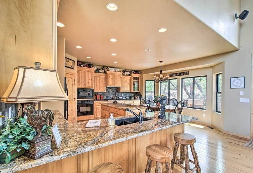 Torreon  Crow S Nest  Mountain Home W/ Views!