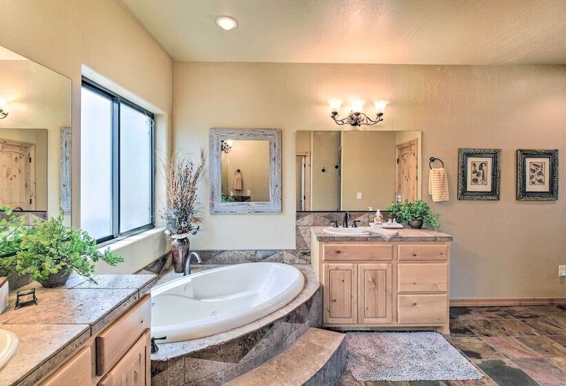 Torreon  Crow S Nest  Mountain Home W/ Views!