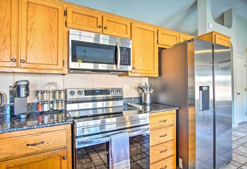 Tucson Hideaway Near Hiking & Biking!