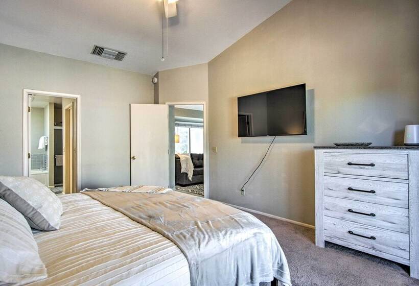 Tucson Hideaway Near Hiking & Biking!