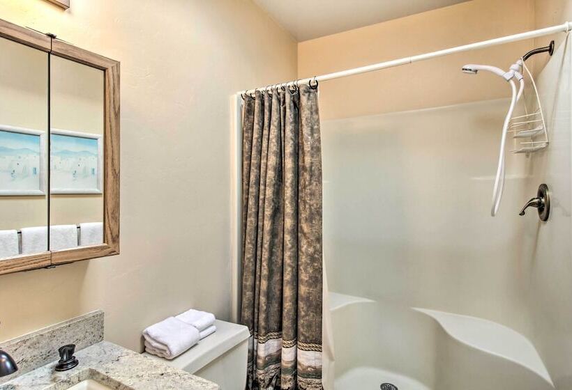 Tucson Home   Hiking Trail Access On Site!