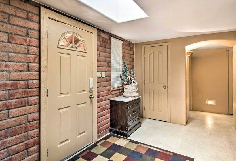 Tucson Home   Hiking Trail Access On Site!