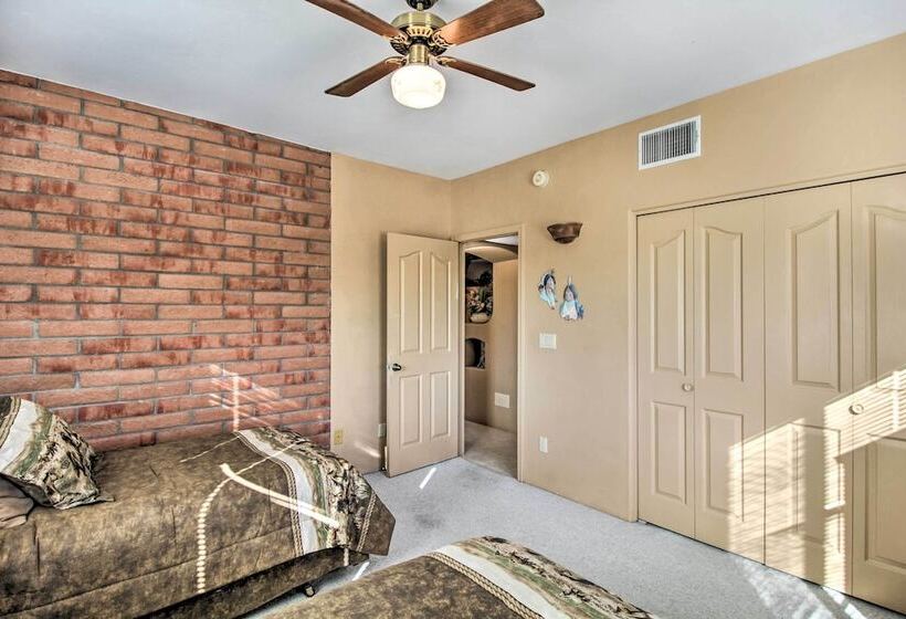 Tucson Home   Hiking Trail Access On Site!