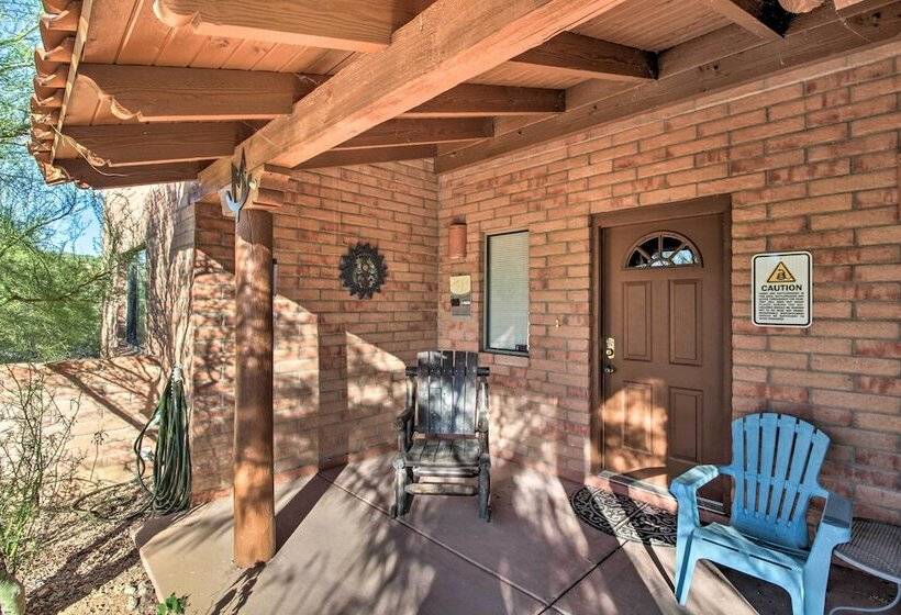 Tucson Home   Hiking Trail Access On Site!