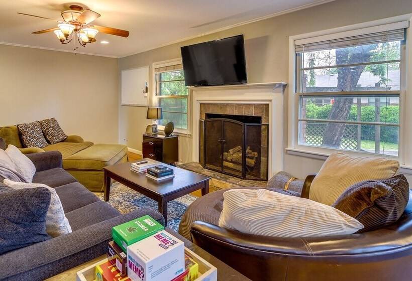 Tulsa Home Near Ar River & The Gathering Place!