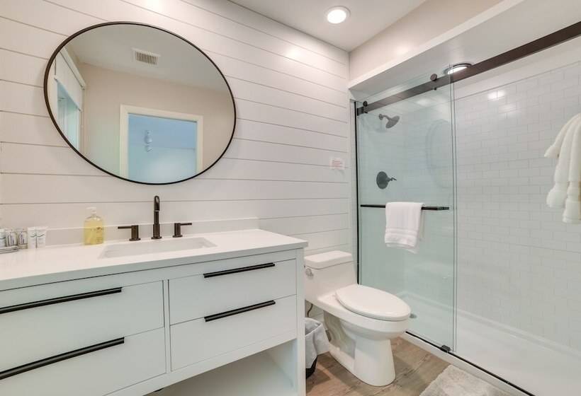 Near Ski Resorts: Harbor Springs Home W/ Fire Pit!