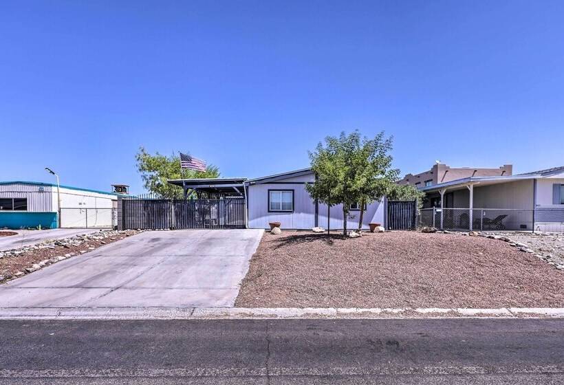 Updated Escape W/ Game Room 1 Block To River!