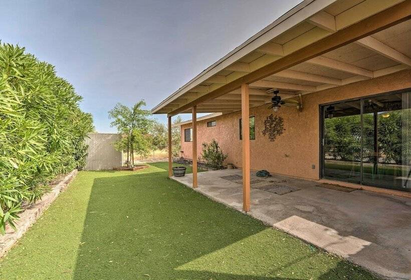 Updated Family Home   2 Blocks To Colorado River!
