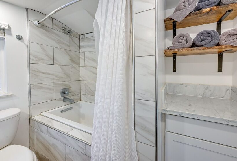 Updated Three Rivers Vacation Rental W/ Gas Grill