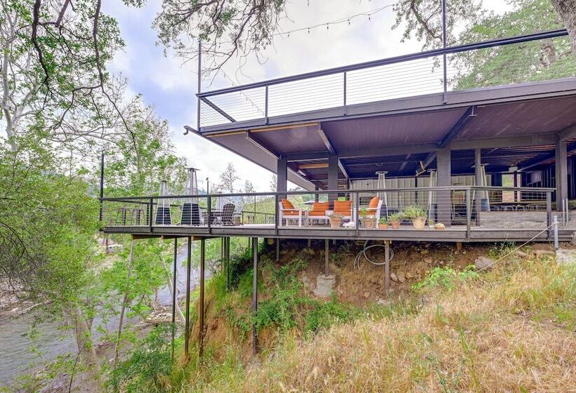 Updated Three Rivers Vacation Rental W/ Gas Grill