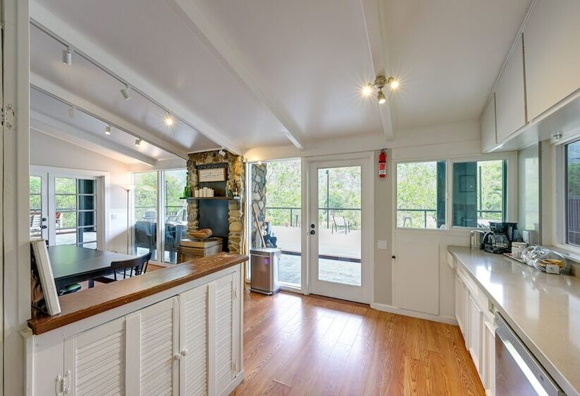 Updated Three Rivers Vacation Rental W/ Gas Grill