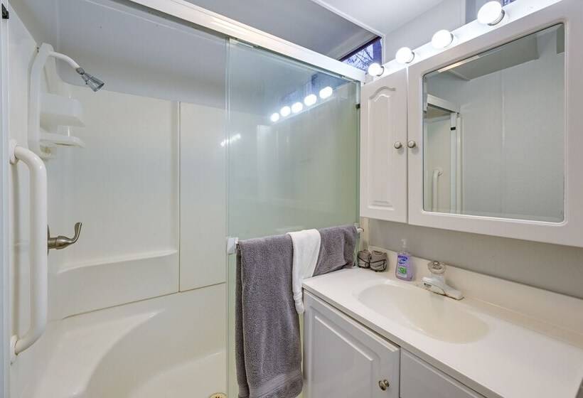 Updated Three Rivers Vacation Rental W/ Gas Grill