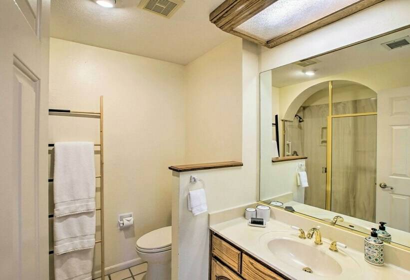 Upscale Fountain Hills Home W/ Outdoor Oasis!