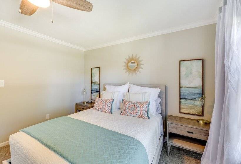 Waterfront Arkansas Vacation Home On Lake Hamilton