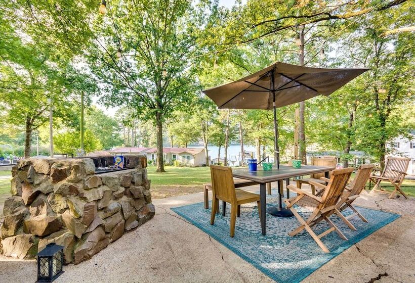 Waterfront Hot Springs Oasis 6 Mi To Downtown!