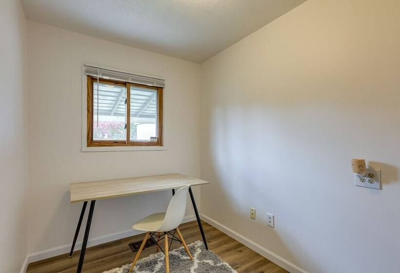 Well Equipped Dayton Home: 5 Mi To University!