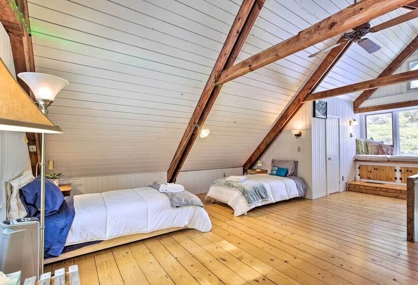 West Cornwall Cabin ~ 4 Mi To Covered Bridge!