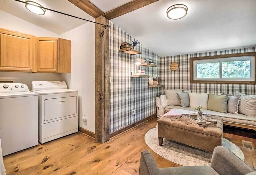 Whimsical Bat Cave Cottage W/ Fire Pit!