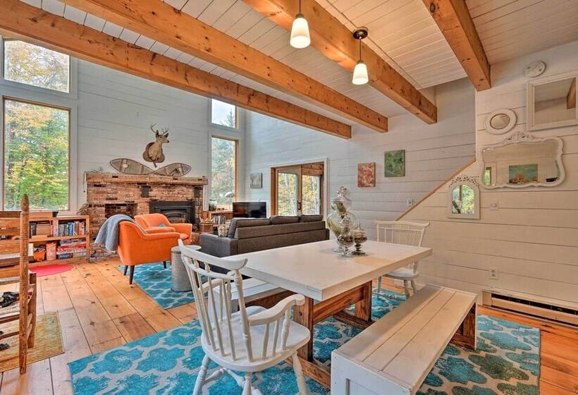 Whimsical Winhall Cottage W/ Fire Pit!