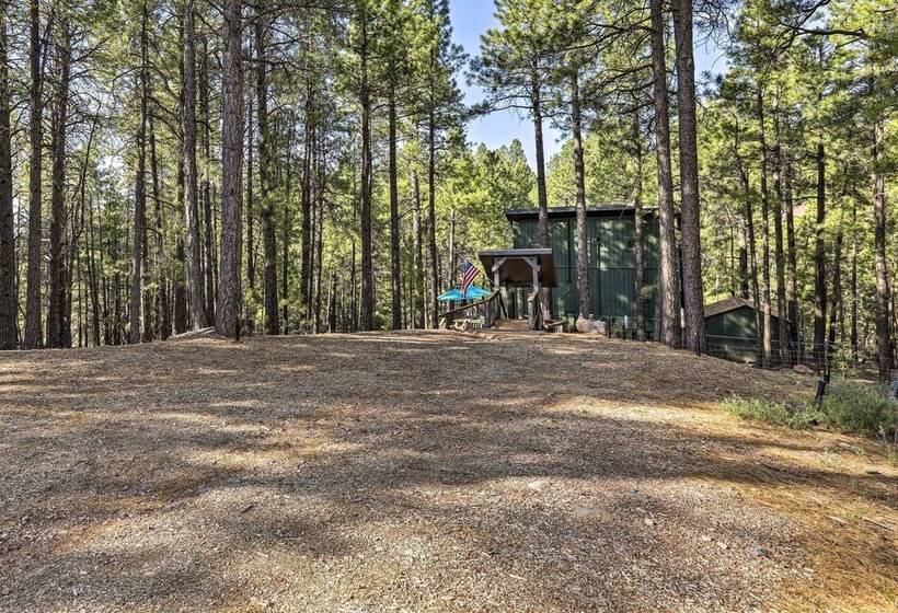 Woodsy Flagstaff Hideaway W/ Deck + Sunroom!