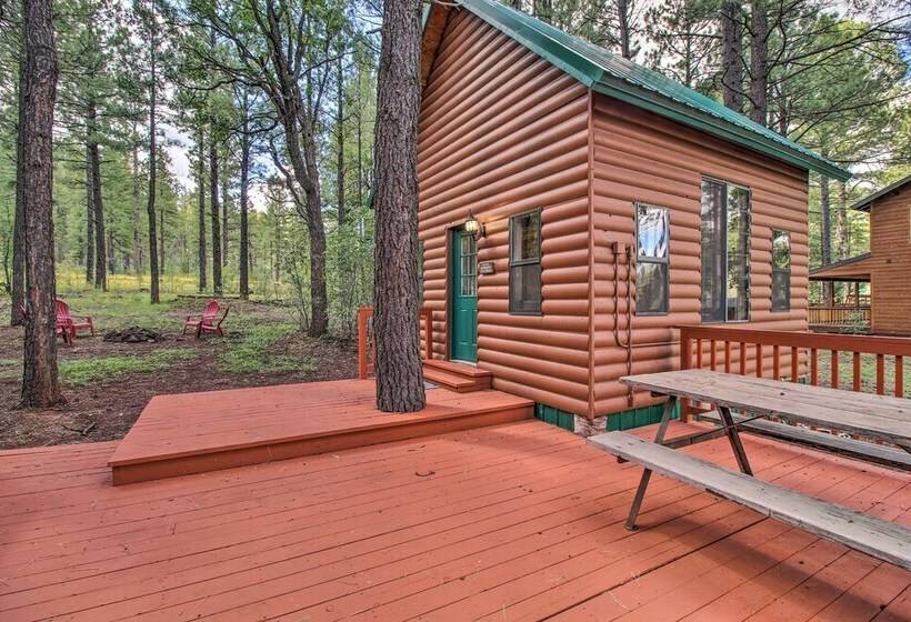 Woodsy Pinetop Cabin W/ Deck & Separate Casita