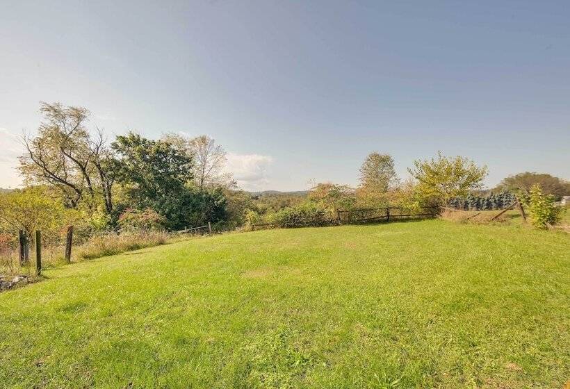 Wrightsville Countryside Cottage Near River!