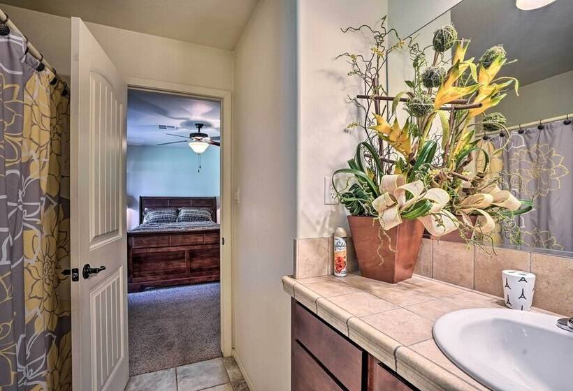 Yuma Family Home W/ Covered Patio + Grill!