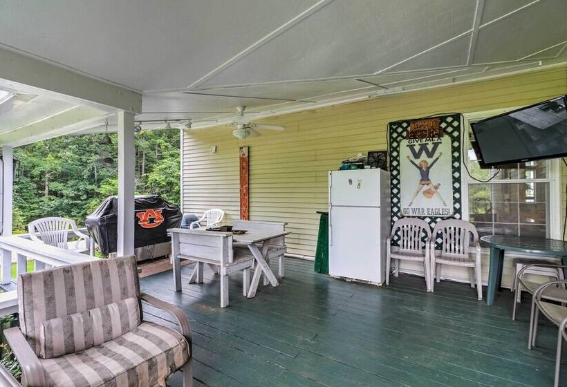 Historic Lafayette Retreat W/ Guest House!