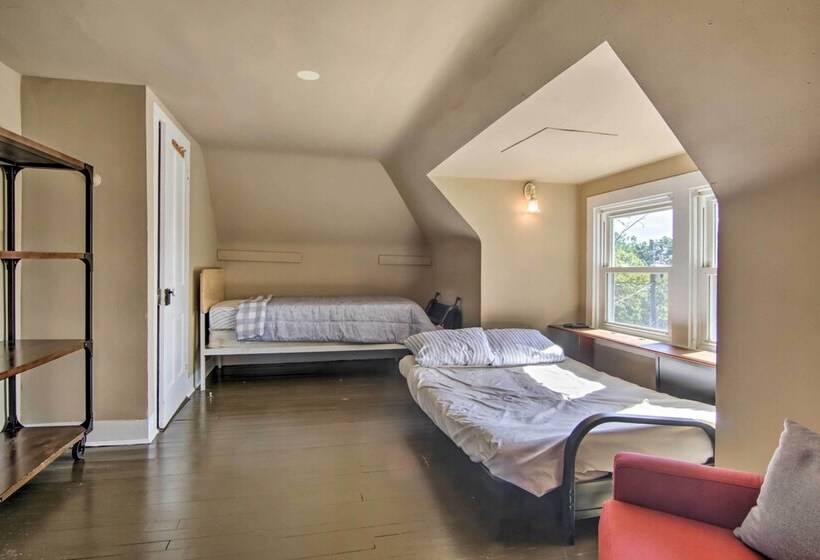 1915 Historic Cambridge Property W/ Fire Pit!