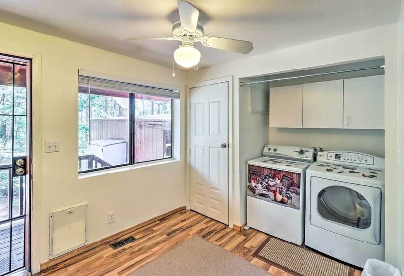 A Frame Pinetop Cabin < 6 Mi To Rainbow Lake!