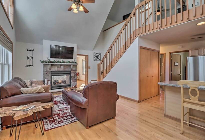 Large Deck & Pool Access: Albrightsville Home