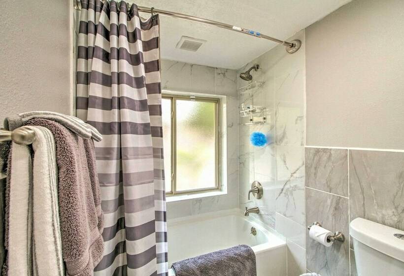 Albuquerque Home: Close To Hiking & Old Town!