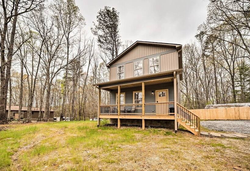 Asheville Area Hideaway W/ Hot Tub + Deck!