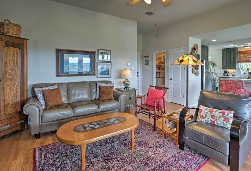 Austin Home W/ 2 Furnished Decks & Lake Views