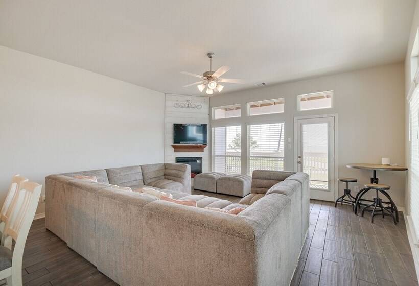 Bay View La Porte Home Rental: Steps To Beach!