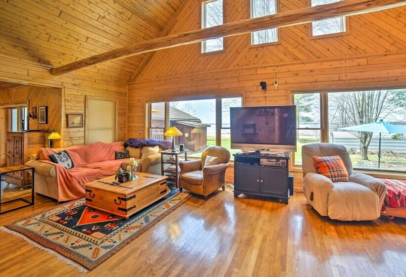 Beachfront Lake Michigan Log Cabin With Sauna!