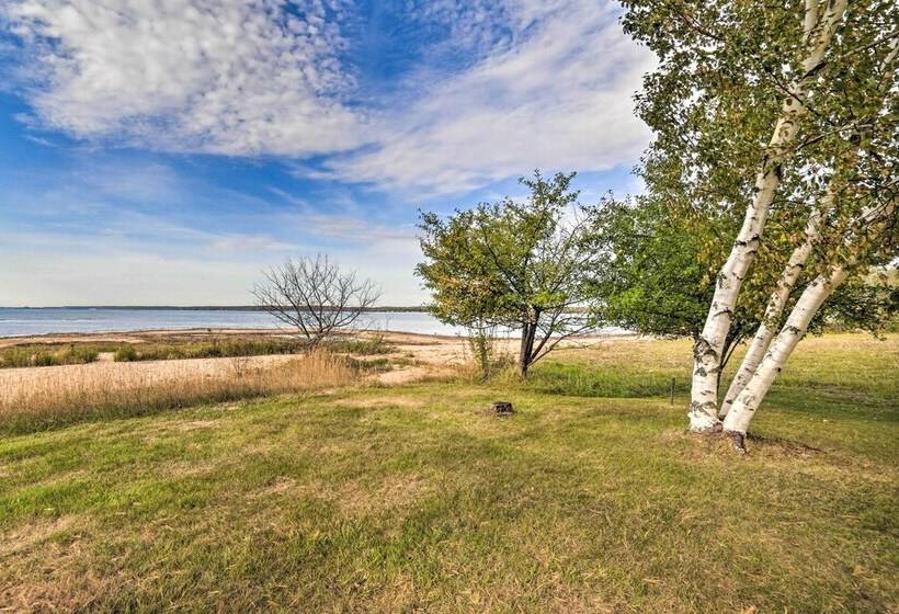 Beachfront Lake Michigan Log Cabin With Sauna!