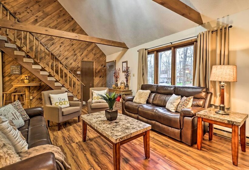 Near Big Boulder Mtn: Cabin W/ Furnished Deck