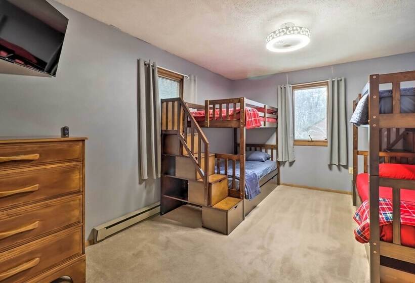 Near Big Boulder Mtn: Cabin W/ Furnished Deck