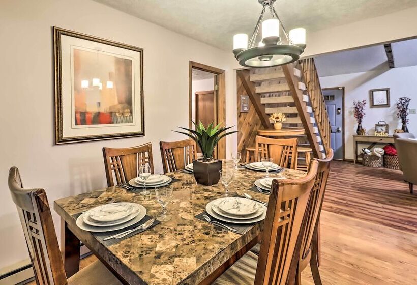 Near Big Boulder Mtn: Cabin W/ Furnished Deck