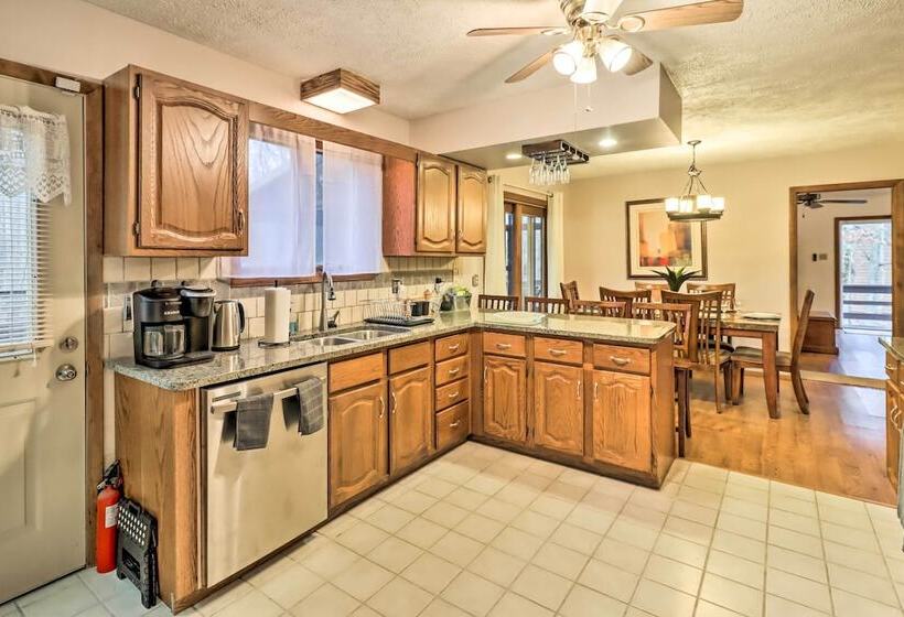 Near Big Boulder Mtn: Cabin W/ Furnished Deck