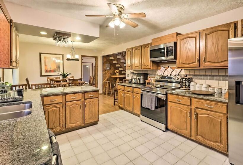 Near Big Boulder Mtn: Cabin W/ Furnished Deck