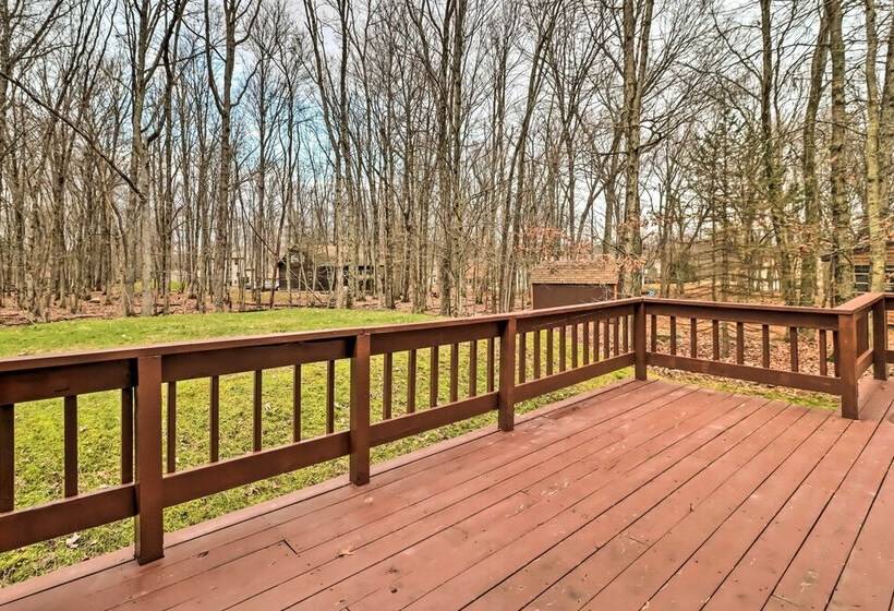 Near Big Boulder Mtn: Cabin W/ Furnished Deck