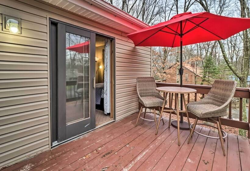 Near Big Boulder Mtn: Cabin W/ Furnished Deck