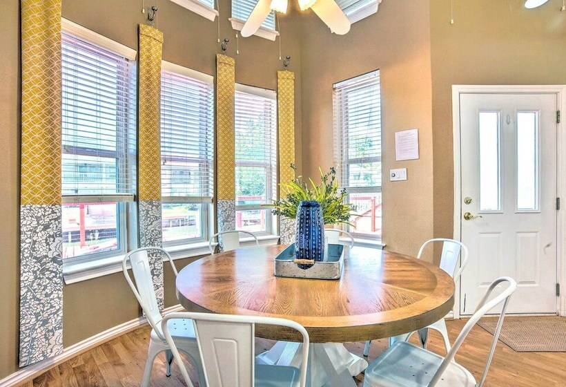 Beautiful Montgomery Home W/ Lakefront Deck!