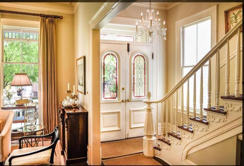 민박 Catherine Ward House Inn