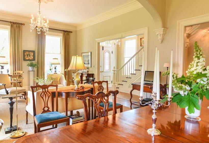 민박 Catherine Ward House Inn